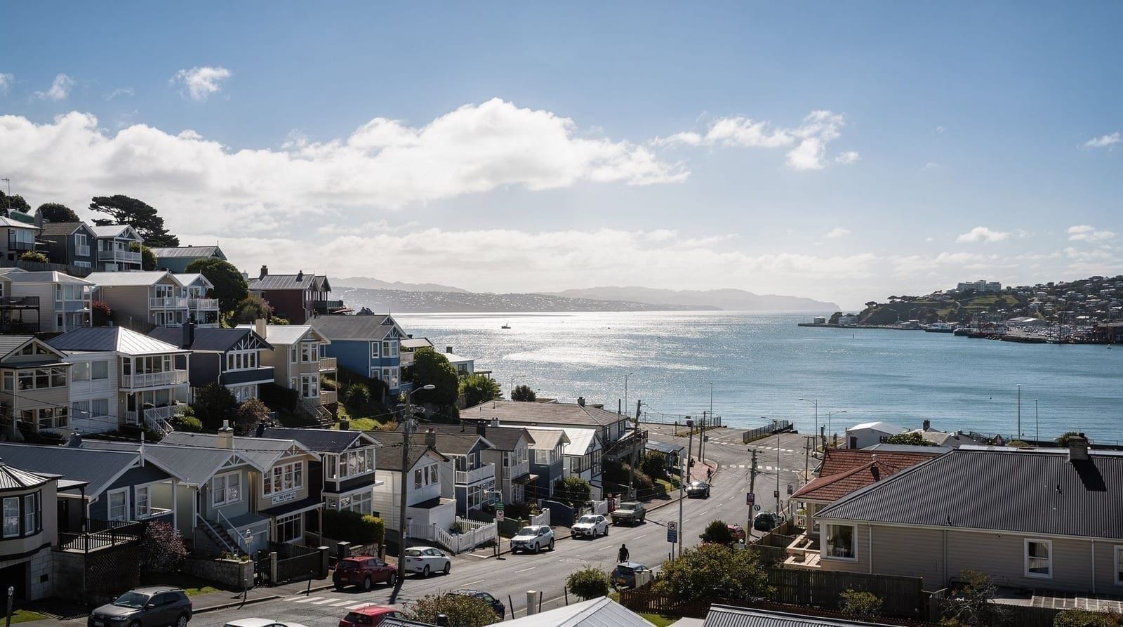Wellington earthquake safety for tourists — Honest earthquake safety information for Wellington visitors: real risk levels, 