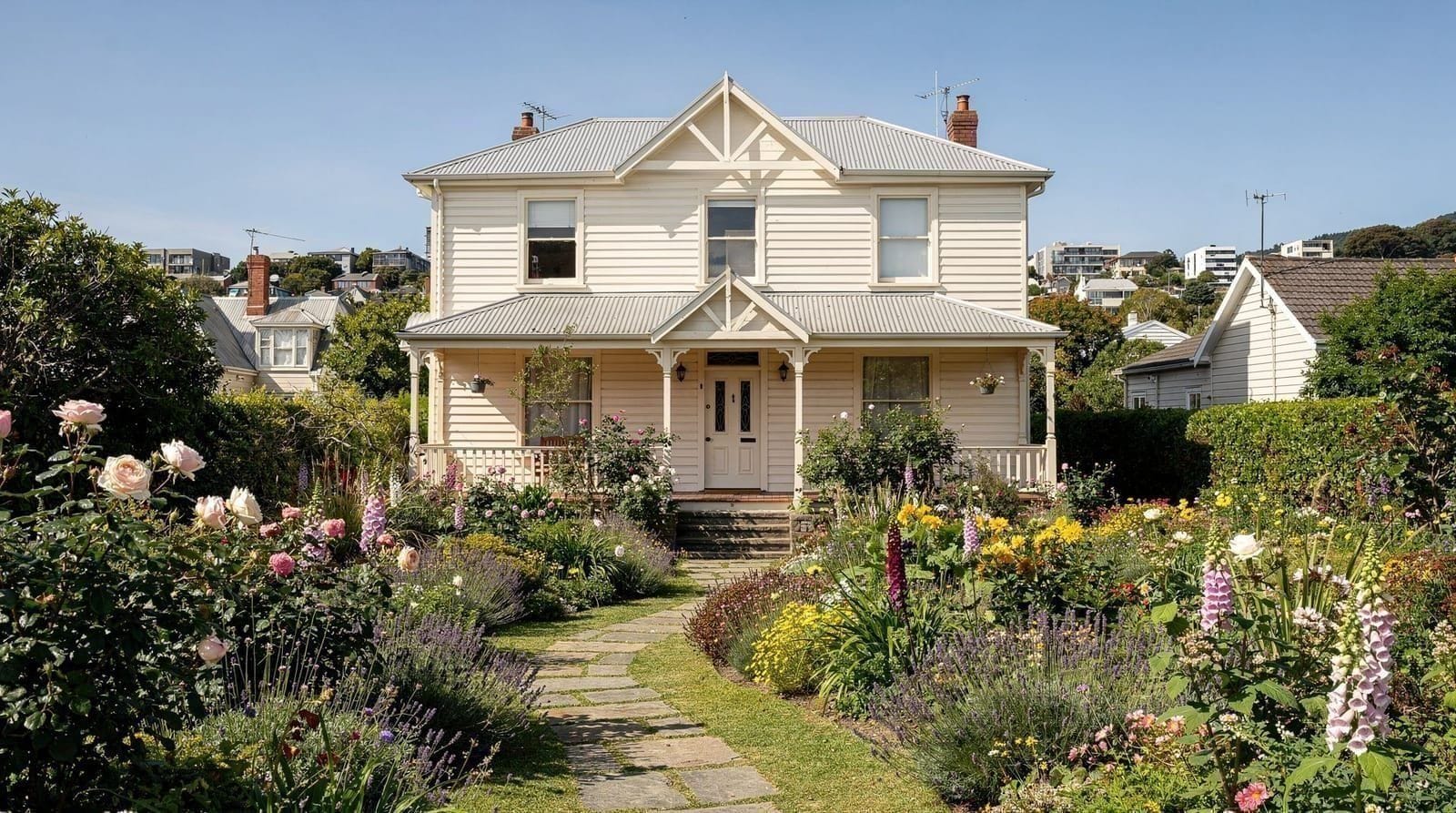 Katherine Mansfield House guide — Katherine Mansfield House and Garden guide: the writer's Thorndon childhood home